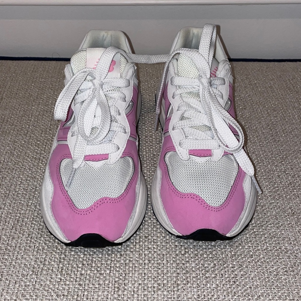 New Balance pink/white 57/40 brand new